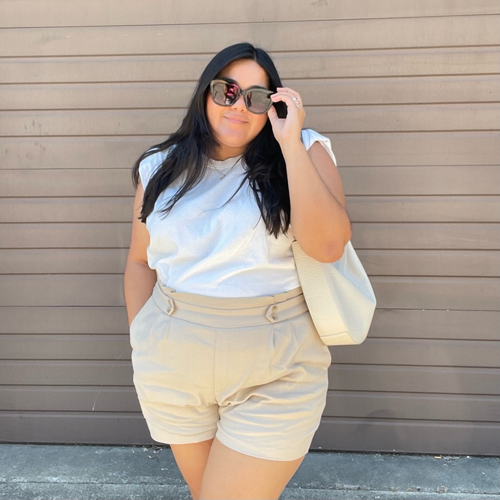 Meet your Posher, Shaina